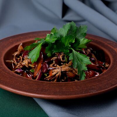 Салат Марго в Пиросмани по цене 690 ₽