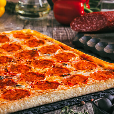 Пицца Пепперони в Pizza BonTon по цене 335 ₽