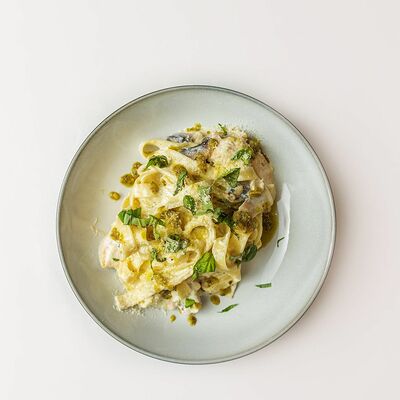 Феттуччине с курицей и грибами в Ваниль по цене 545 ₽