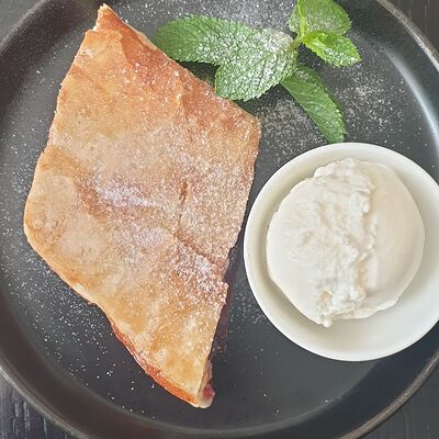 Штрудель яблочный в Траттория Semplice по цене 510 ₽