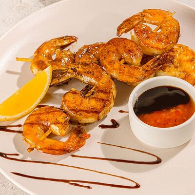 Креветки гриль на шпажке в Stories по цене 890 ₽