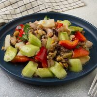 Салат из морепродуктов в Wok & Box