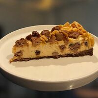 Чизкейк Сникерсв Мокко
