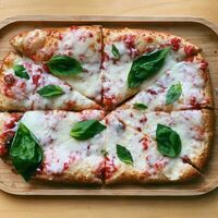 Пицца Маргарита в Let it be