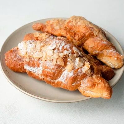 Круассан миндальный в Север-Метрополь по цене 296 ₽