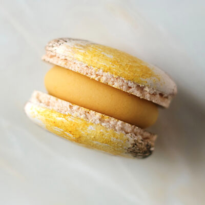 Макарон Маракуйя в Kalabasa по цене 388 ₽