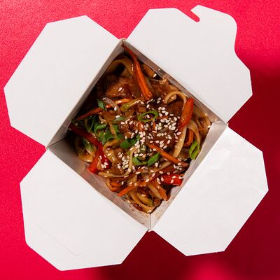 Вок с филе Тунца и соусом Унаги в Ями Тим по цене 1040 ₽