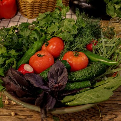 Ассорти овощей с зеленью в Мзиани по цене 860 ₽