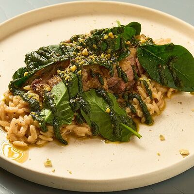 Утиное филе с пастой орзо в Барслона по цене 690 ₽