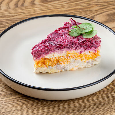 Салат Селедка под шубой в Лисичкино Чехова по цене 390 ₽