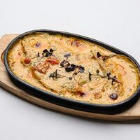 Форель под соусом в Bronze lion