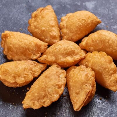 Чебуреки мини с мясом в Crazy Brothers по цене 320 ₽