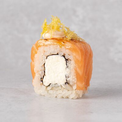 Филадельфия с солёной карамелью в Yasuda Sushi по цене 3200 ₸