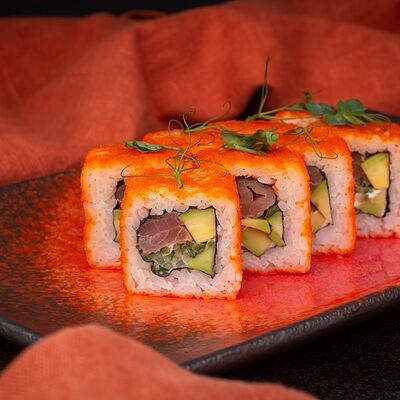 Калифорния с тунцом в Fila по цене 360 ₽