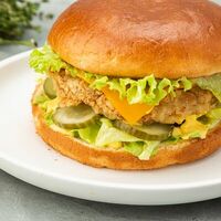Чизбургер в Вкусный цыпленок