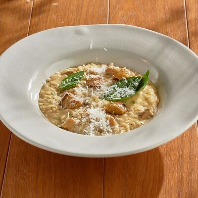 Ризотто с белыми грибами в Russo Italiano по цене 890 ₽