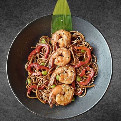 Соба с говядинойв Тай По по цене 610 ₽