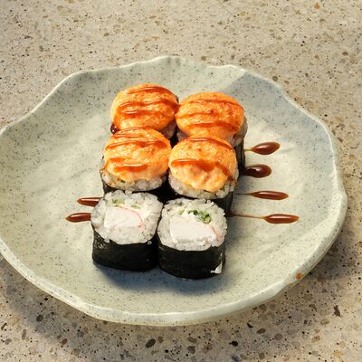 Запеченный ролл со снежным крабомв Foodmarket по цене 595 ₽