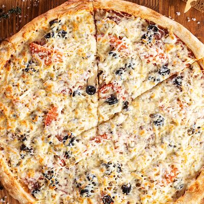 Пицца Капри в Адельфия по цене 970 ₽