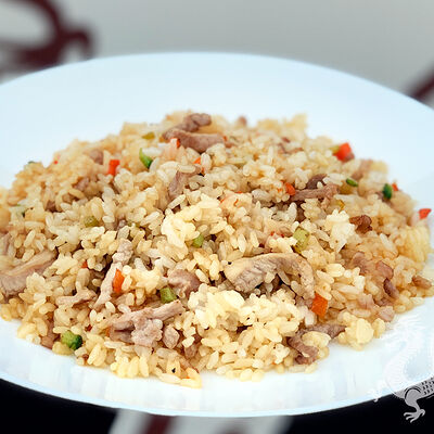 Рис жареный с мясом в Чан-Ли по цене 380 ₽