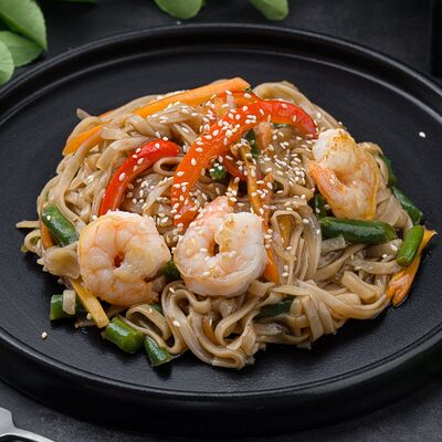 Вок с креветками в Рыба закусывала по цене 649 ₽