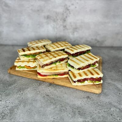 Сет сэндвичей в Food Embassy Гастролофт Юлии Высоцкой по цене 4900 ₽