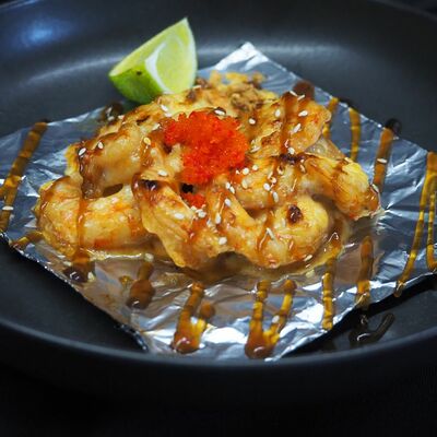 Креветки запеченные в фиременном сырном соусе Ямико в Роллы по себестоимости по цене 839 ₽