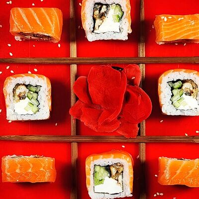 Fila много лосося и угря унаги-чиз Kiki в Рыбин Гуд Sushi Premium по цене 740 ₽