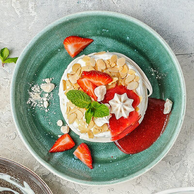 Безе с кремом в Двор Помидор по цене 380