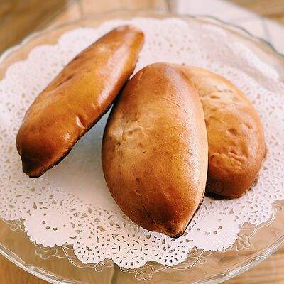 Пирожок с печенью в Кондитерская Эклер по цене 132 ₽