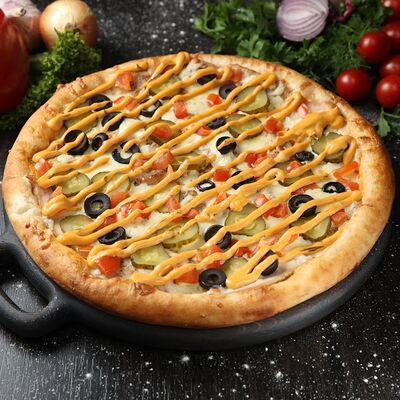 Пицца Бургер 22 см в Loca Pizza по цене 670 ₽