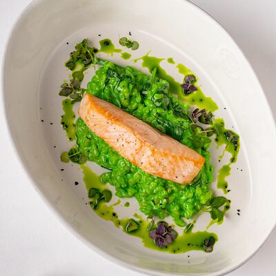 Стейк из лосося, ризотто из булгура в Leto по цене 2310 ₽