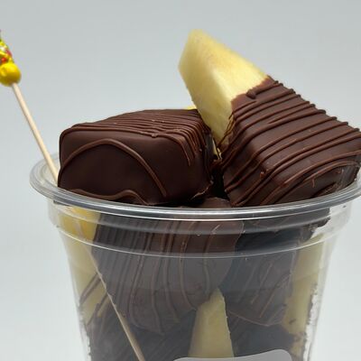 Ананас в стакане в Chokoberry по цене 1200 ₽