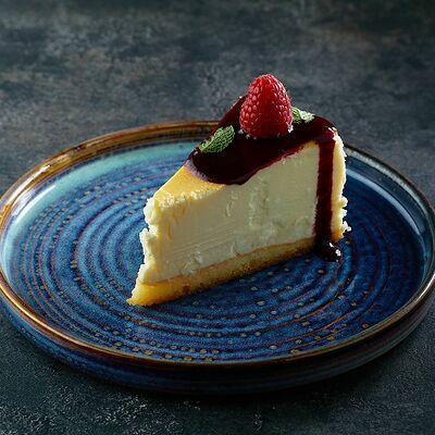 Чизкейк с клубничным соусом в ЛарисуВаннуХочу по цене 390
