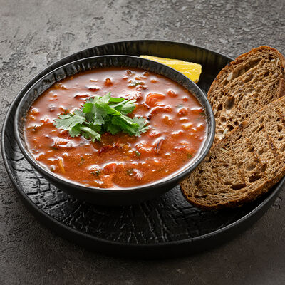 Похлебка с чечевицей и чоризо в Old Whale pub по цене 470 ₽