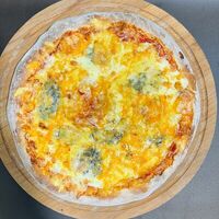 Пицца Четыре сыра в SAAG Cafe