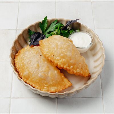 Чебуреки с говядиной в Птичка by Novikov по цене 720 ₽