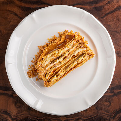 Хрустящий Наполеон в Чочо по цене 350 ₽