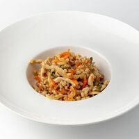 Перловка с курицей и овощами в Ближе к делу