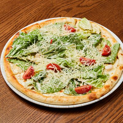 Пицца Цезарь в Дача по цене 650 ₽