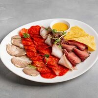 Мясное ассорти в Руки ВВерх! Доставка