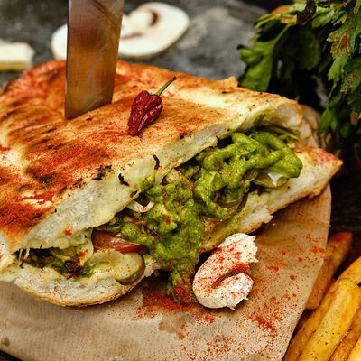 Дюнер Сырный с куриным шашлыком в Duner на углях по цене 650 ₽