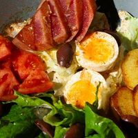 Нисуаз с тунцом в Gino Cafe