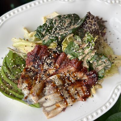 Угорь с авокадо в ореховом соусев Pellegrino по цене 965 ₽