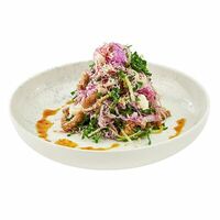 Салат с говядиной в Тануки