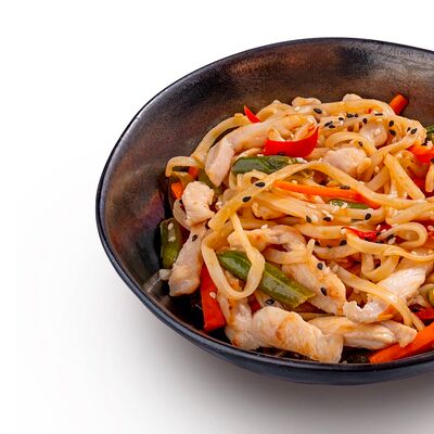 Удон с курицей в ProSushi по цене 555 ₽