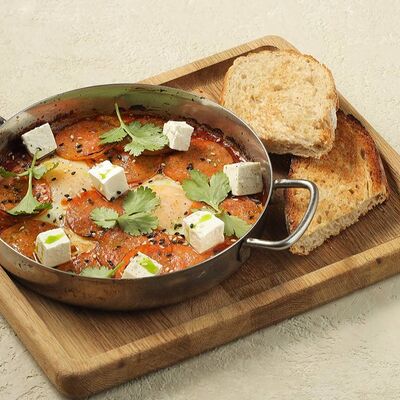 Шакшука Фета и пеперони в Lava по цене 630 ₽