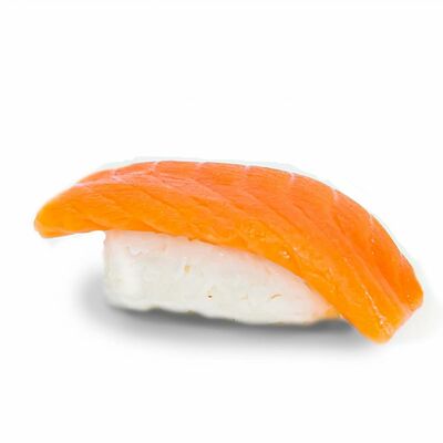 Суши с лососем в Pomodoro по цене 235 ₽