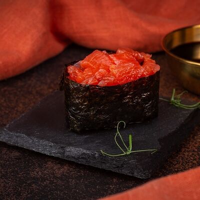 Спайси сяке в Fila по цене 150 ₽