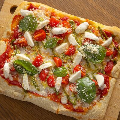 Римская пицца Маргарита в Centrale bistro по цене 1290 ₽